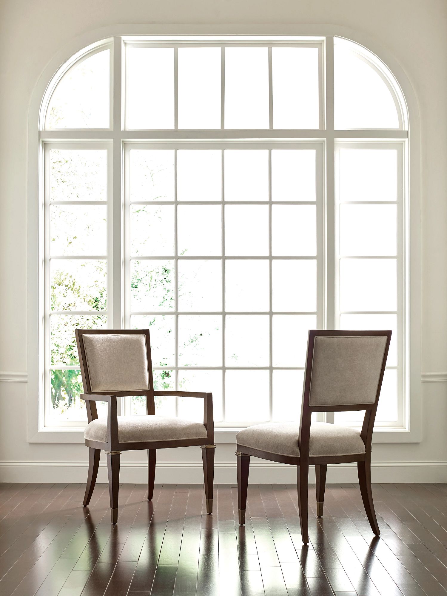 American Drew Vantage Bartlett Side Chair in Warm Brown