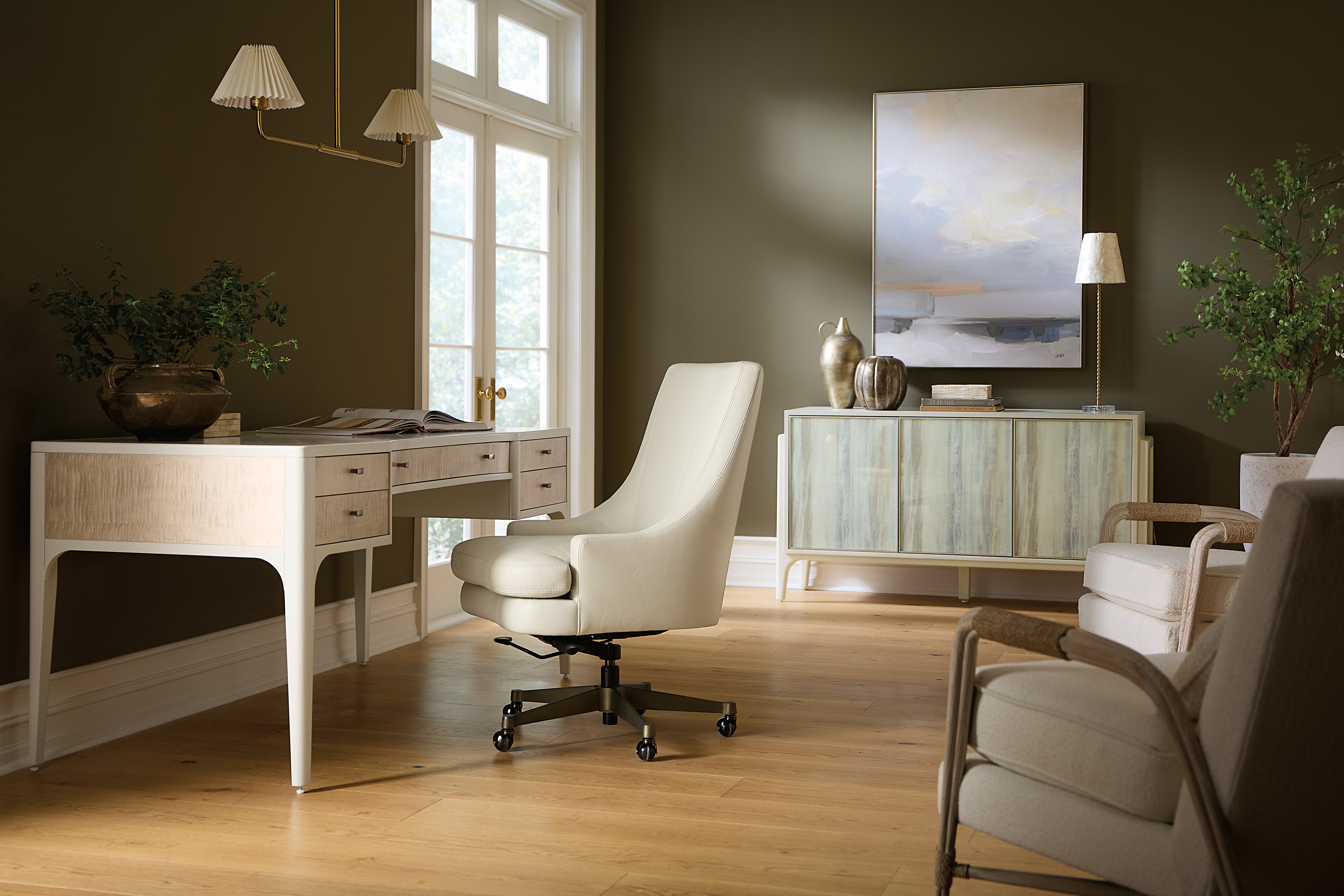 Hooker Furniture Paula Executive Swivel Tilt Chair